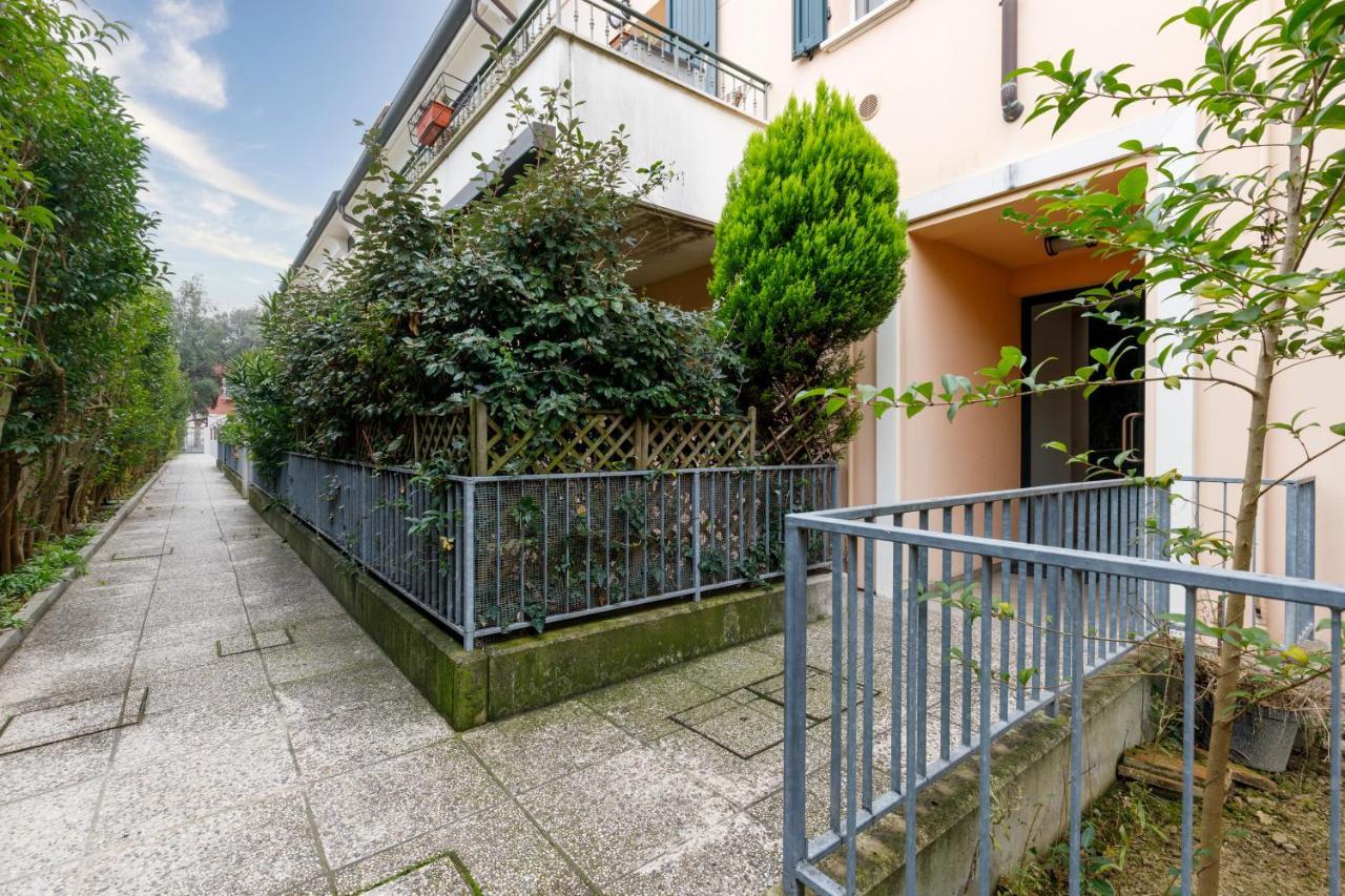 Elly'S Home Parcheggio Privato Ravenna Buitenkant foto